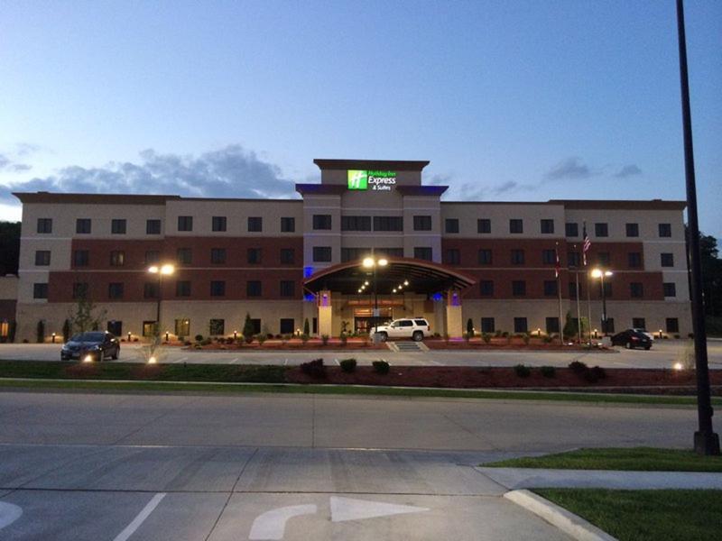 Holiday Inn Express And Suites Columbia University Area By Ihg Exterior photo